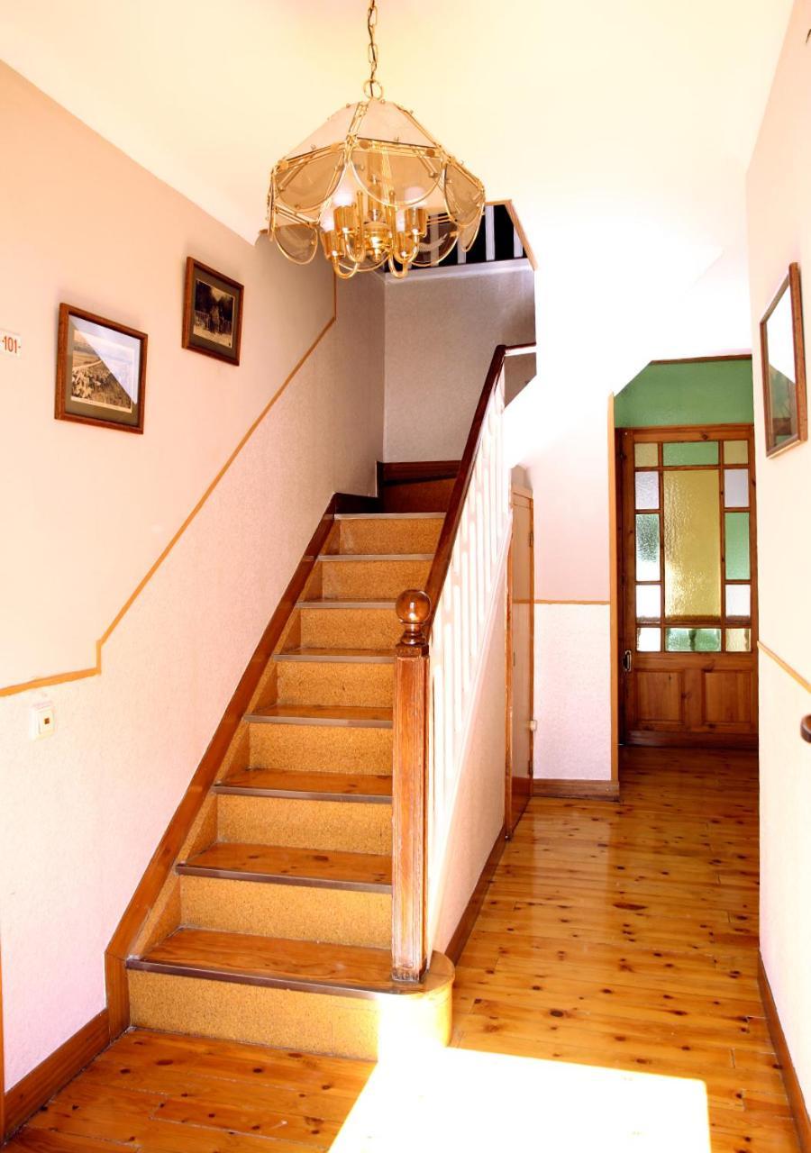 Hostal Fonda Prat Puigcerda Ngoại thất bức ảnh